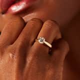 14 karaat geelgouden solitair ring met lab grown diamant 1ct.