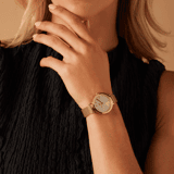 Regal mesh horloge met goudkleurige band