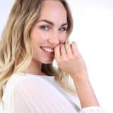 14 karaat witgouden ring entourage 15 diamanten 0,09ct