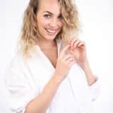 Zilveren ring met bedel alfabet