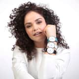 Donna Mae Armbanduhr mit weißem Lederband