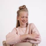 Zilveren kinderoorbellen ballerina emaille