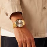 Q&Q Herrenarmbanduhr aus goldfarbenem Edelstahl C10A-052PY