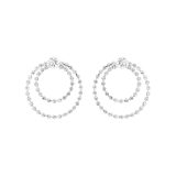 Silberfarbene Bijoux-Ohrringe mit Steinchen