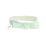Elastisches Kinderarmband in Minzgrün mit Einhorn-Anhänger