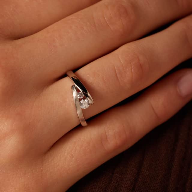 Zilveren ring met zirkonia