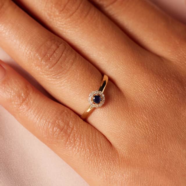 14K geelgouden ring saffier en 12 diamanten 0,08ct