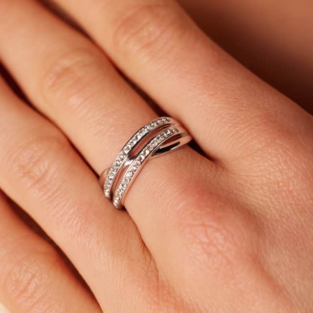 Zilveren ring kristal