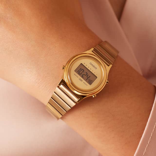 Casio retro dameshorloge goudkleurig LA700WEG-9AEF