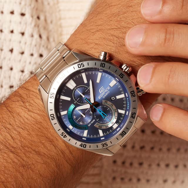 Edifice horloge stainless steel band EFV-620D-2AVUEF