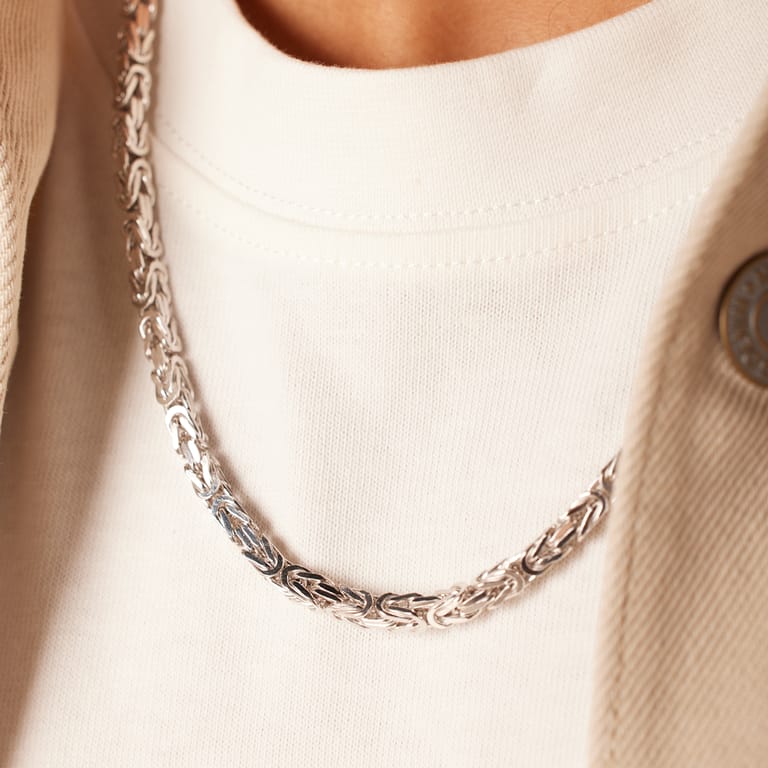 Gerecycleerd zilveren herenketting met koningsschakel.