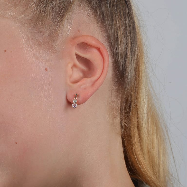 14 karaat geelgouden kinderoorbellen hart roze zirkonia