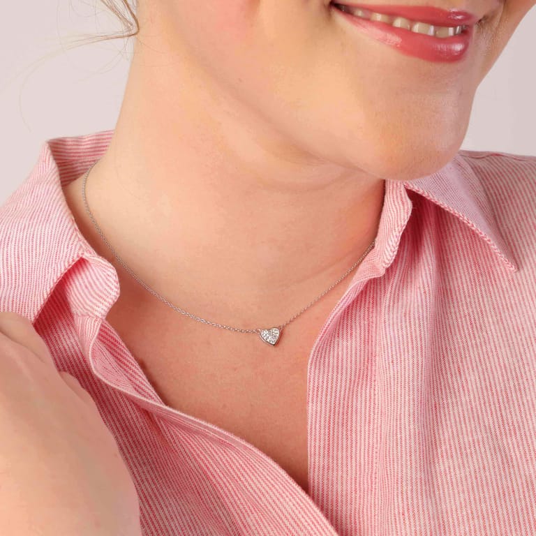 Zilveren ketting met hanger hart met kristal