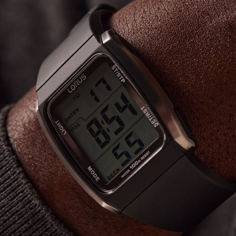 Lorus Orologio Digitale Uomo R2323DX9 – Cronografo Con Allarme E Timer, Cassa 45mm, Impermeabile 100m