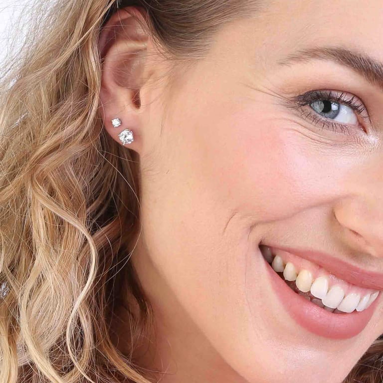 Zilveren oorknoppen met Swarovski zirkonia voor dames