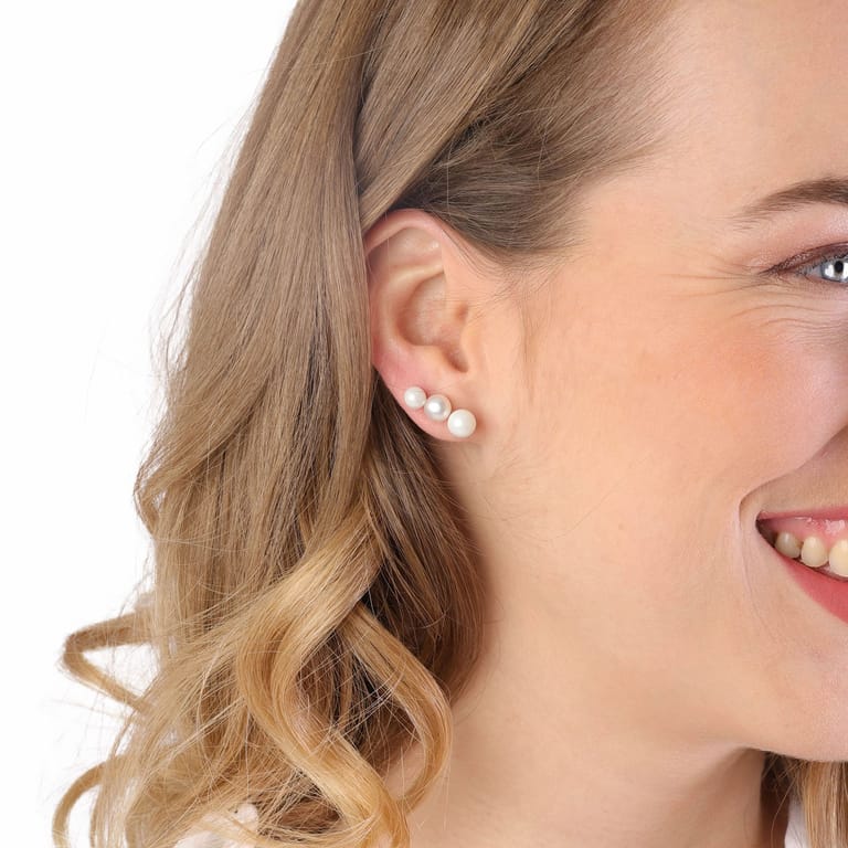 Zilveren oorbel zoetwaterparel 6mm voor dames