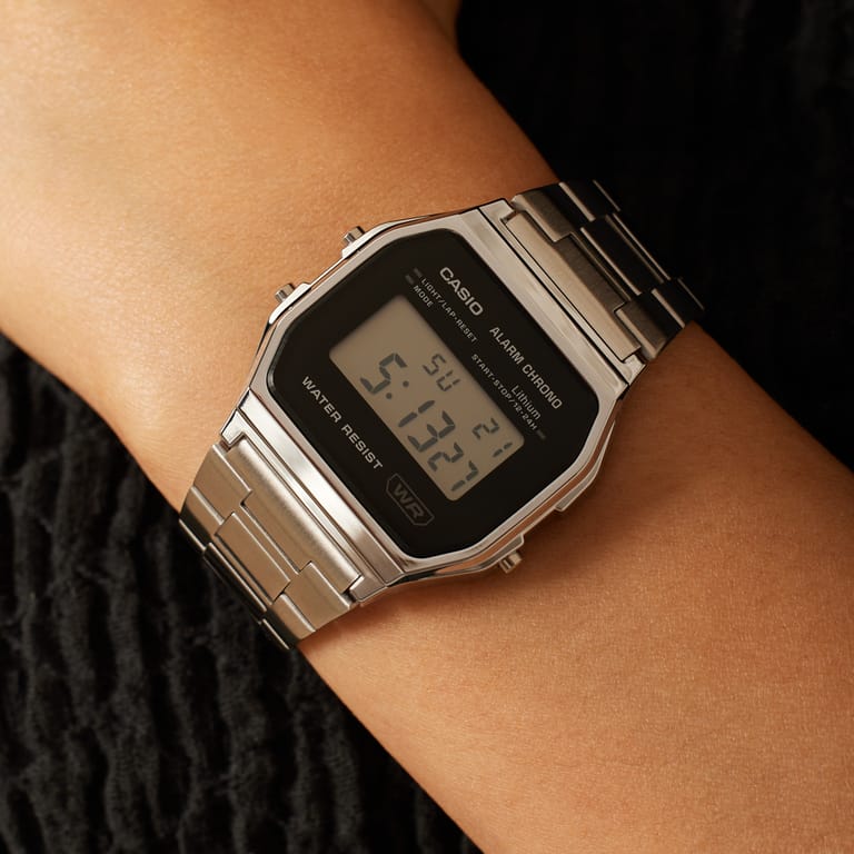 Casio Retro Digitaal Horloge Zilverkleurig A158WEA-1EF