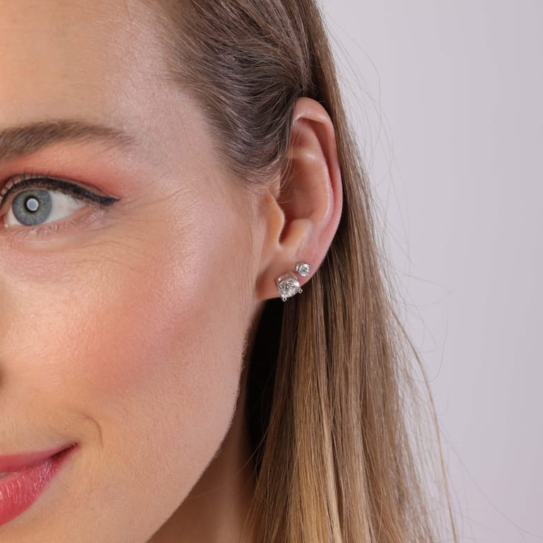 Zilveren oorknoppen met Swarovski zirkonia voor dames