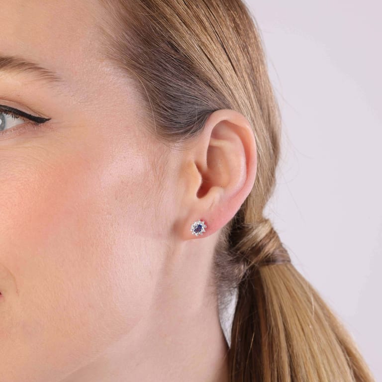 Zilveren oorknoppen met sapphire zirkonia voor dames