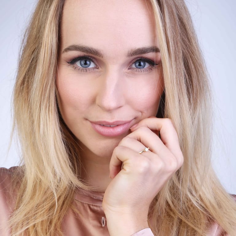 14K geelgouden solitair ring met diamant (0,08ct.)