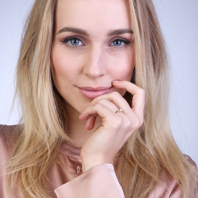 Geelgouden solitair ring met diamant (0,12ct.)