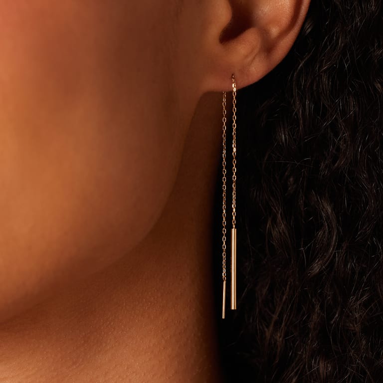 14 karaat geelgouden pull thru oorbel met bar voor dames