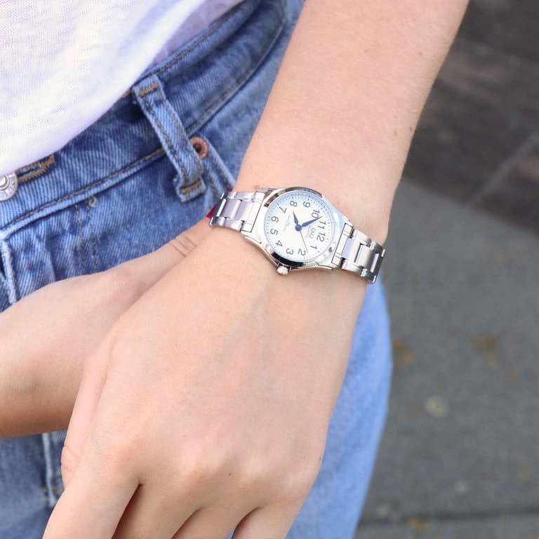 Q & Q Armbanduhr C197J204Y