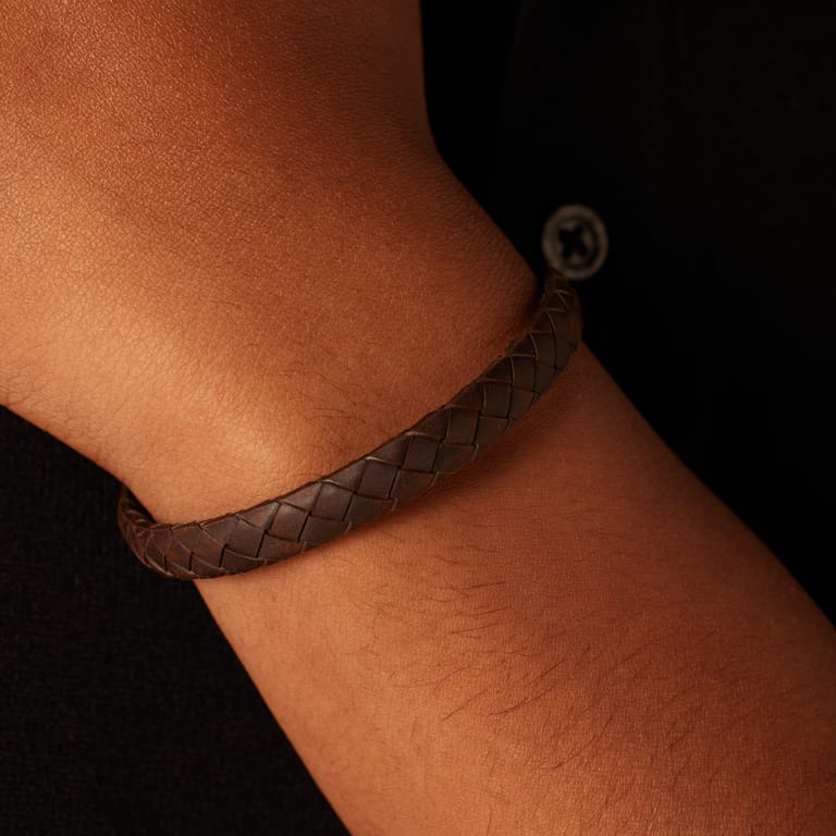 Herrenarmband, Edelstahl, geflochtenes Leder, dunkelbraun