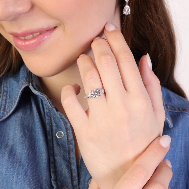 Zilveren ring met zirkonia