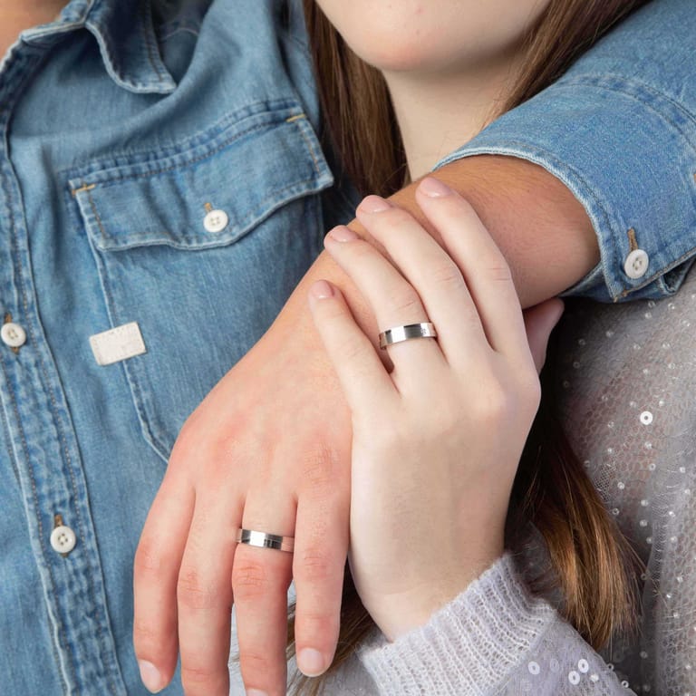 Silberner Freundschaftsring für Damen ,,Santorini" mit Zirkonia