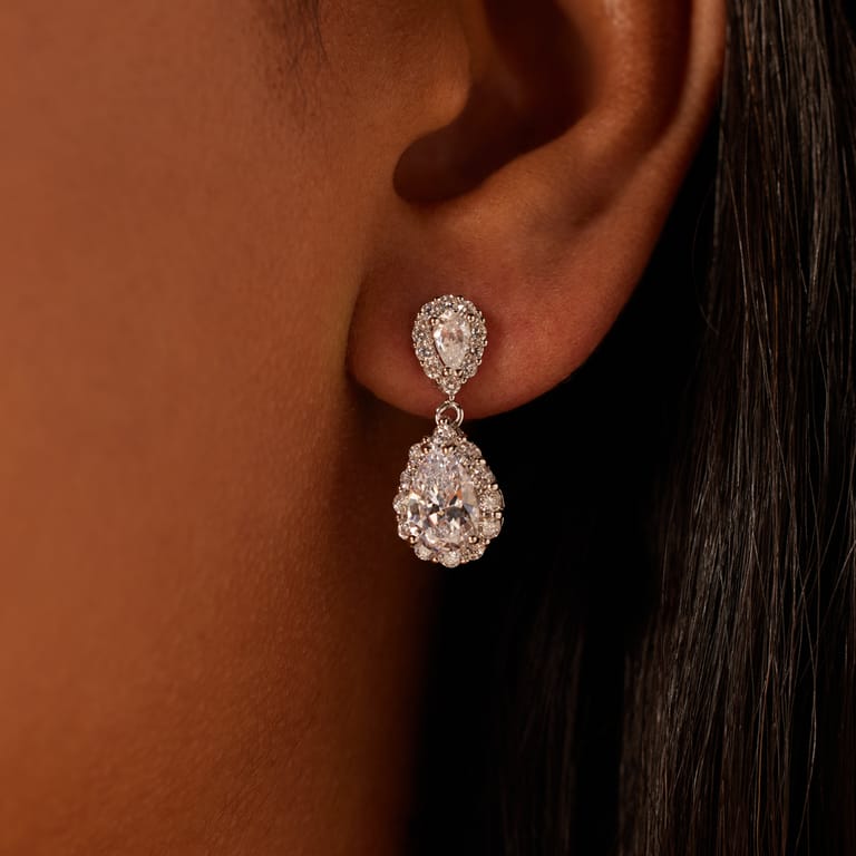 Zilveren oorringhangers gerhodineerd met zirkonia voor dames