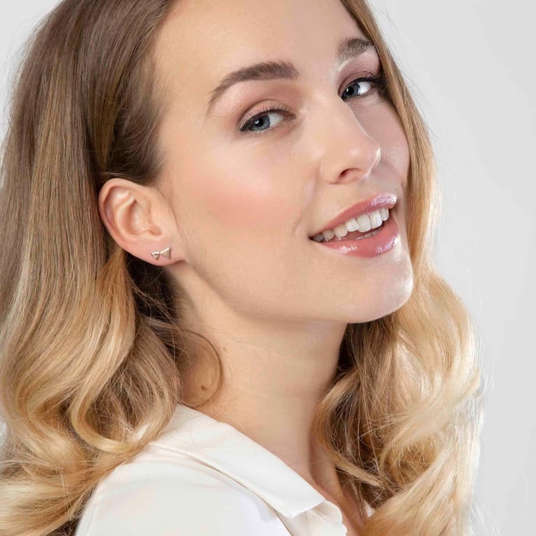 14 karaat geelgouden oorknoppen triangle 6mm voor dames