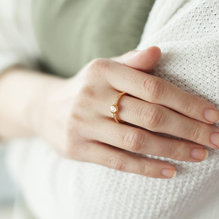 Ring, vergoldet, mit Zirkonia