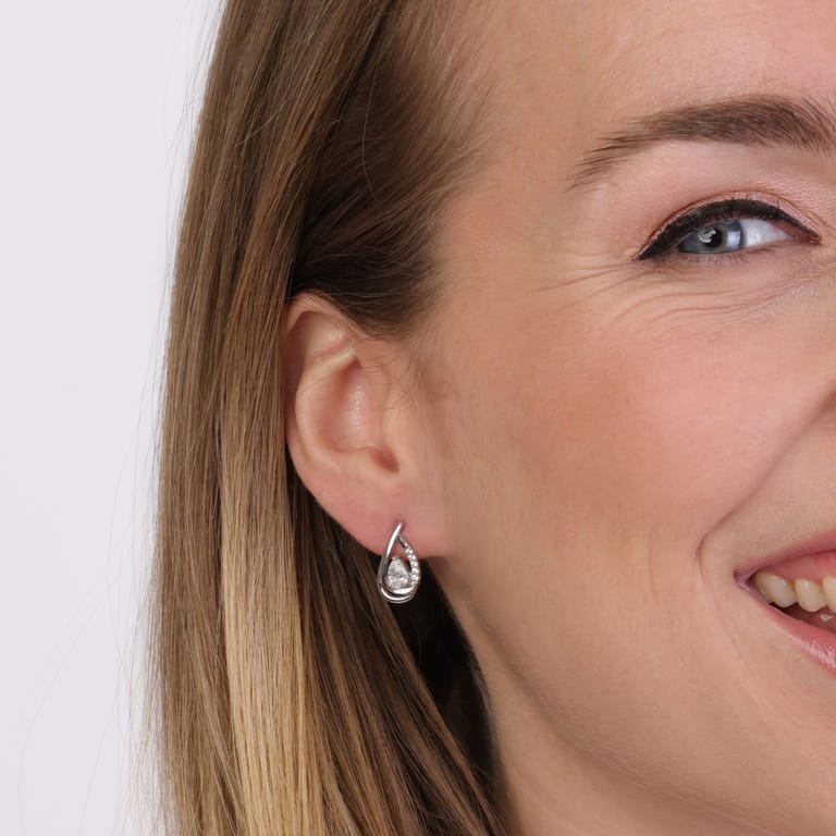 Zilveren oorringhangers druppel zirkonia voor dames