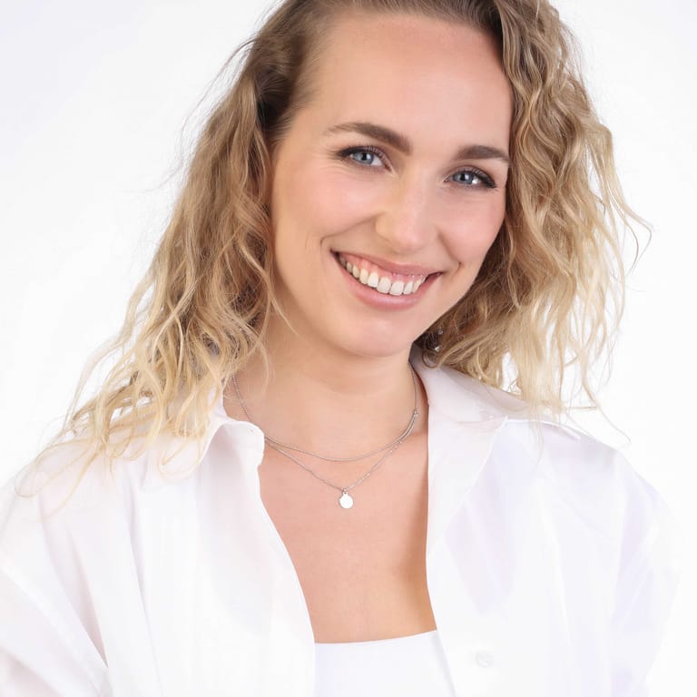 Kette aus 925 Silber, mehrreihig mit Scheibe