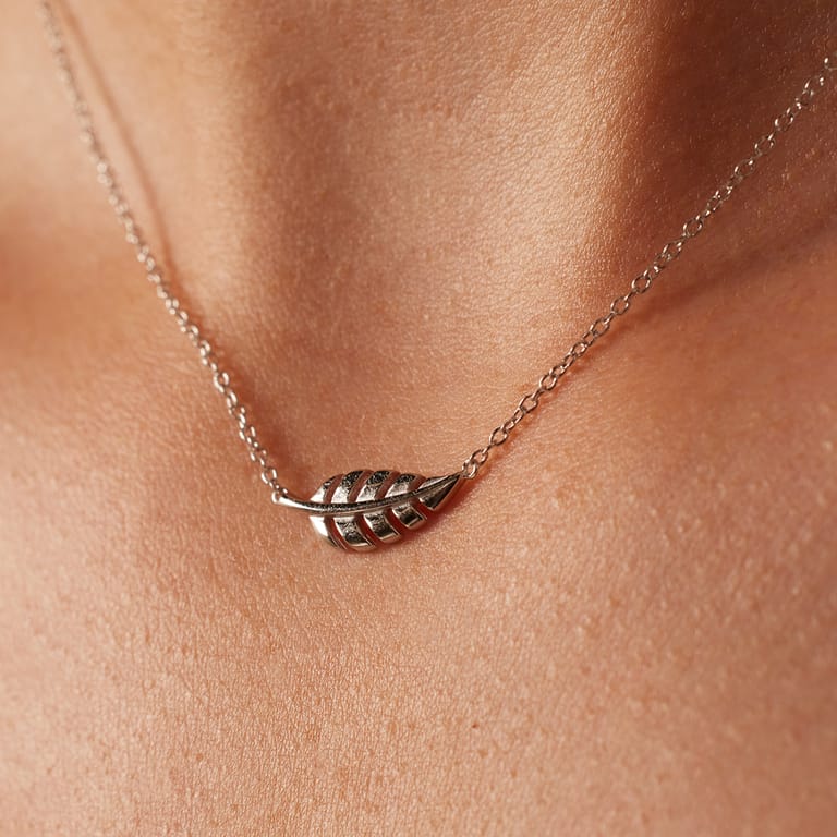 Zilveren ketting&hanger blad Bali voor dames