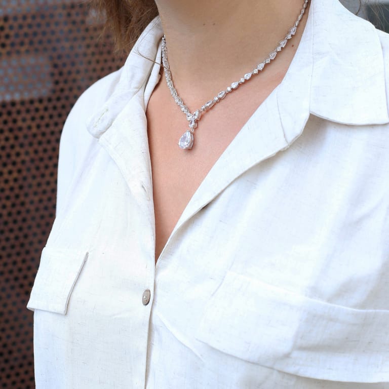 Zilveren ketting met hanger druppel met zirkonia voor dames