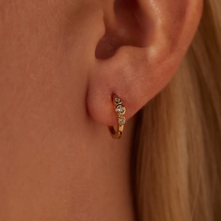 Zilveren oorringen goldplated met zirkonia voor dames