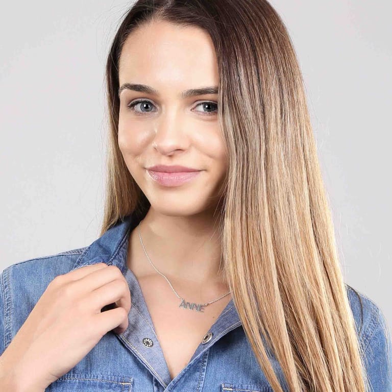 Zilveren naamketting capital voor dames