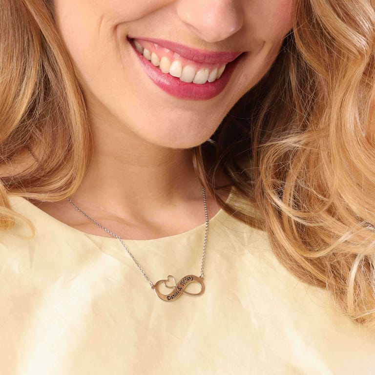 Zilveren ketting infinity+hart zwarte gravering