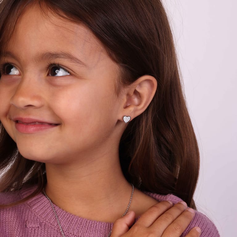 Little Miss Fabulous gerecycled stalen kinderoorbellen hart met wit kristal