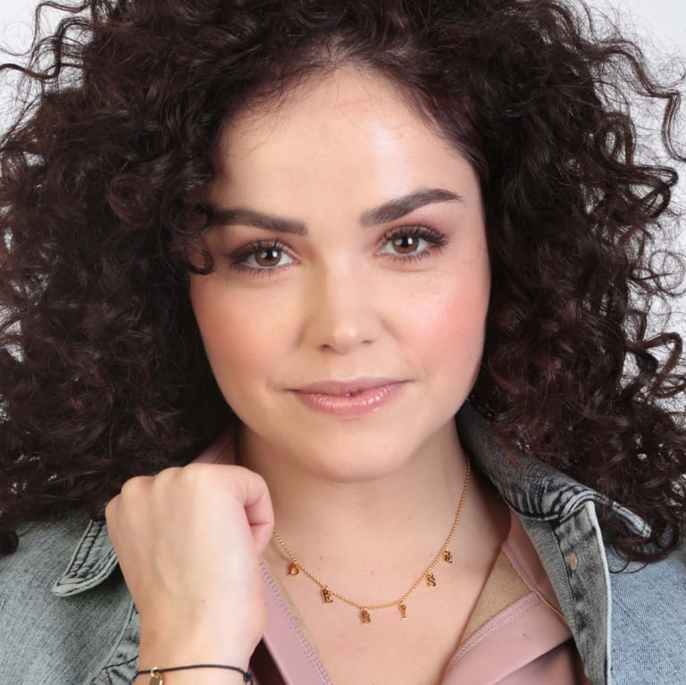 Zilveren goldplated naamketting voor dames