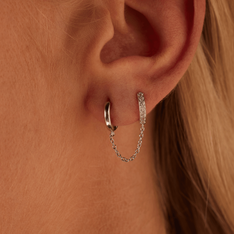 Zilveren oorring dubbel met zirkonia ketting voor dames