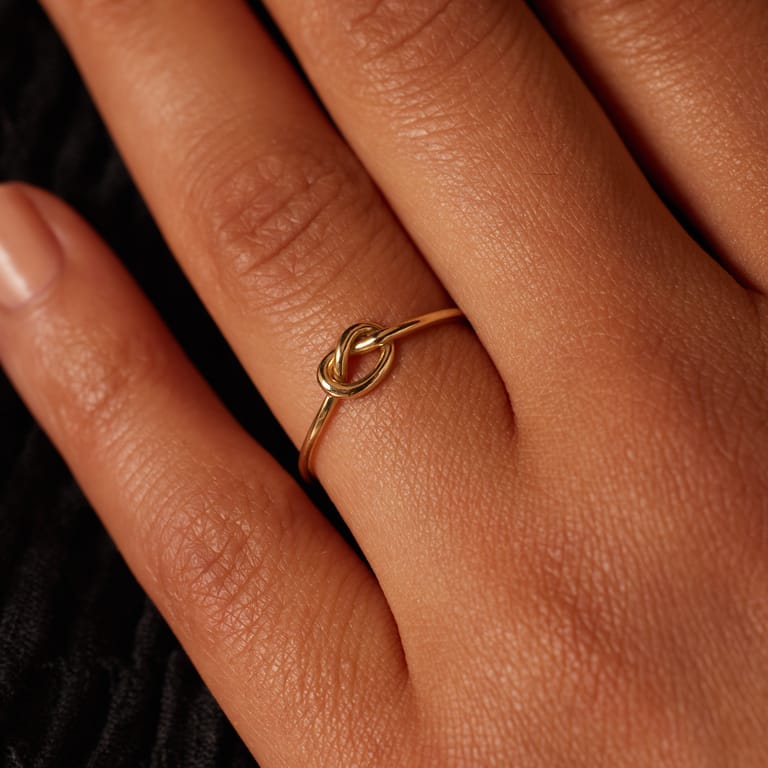 14 karaat geelgouden ring knoop