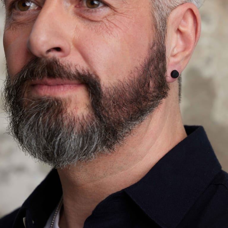 Gerecycled stainless steel ronde oorknoppen voor heren