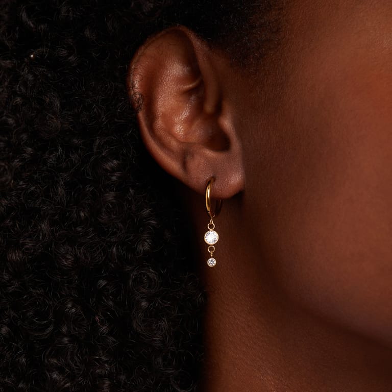 Stainless steel goldplated oorringen met hanger met zirkonia voor dames