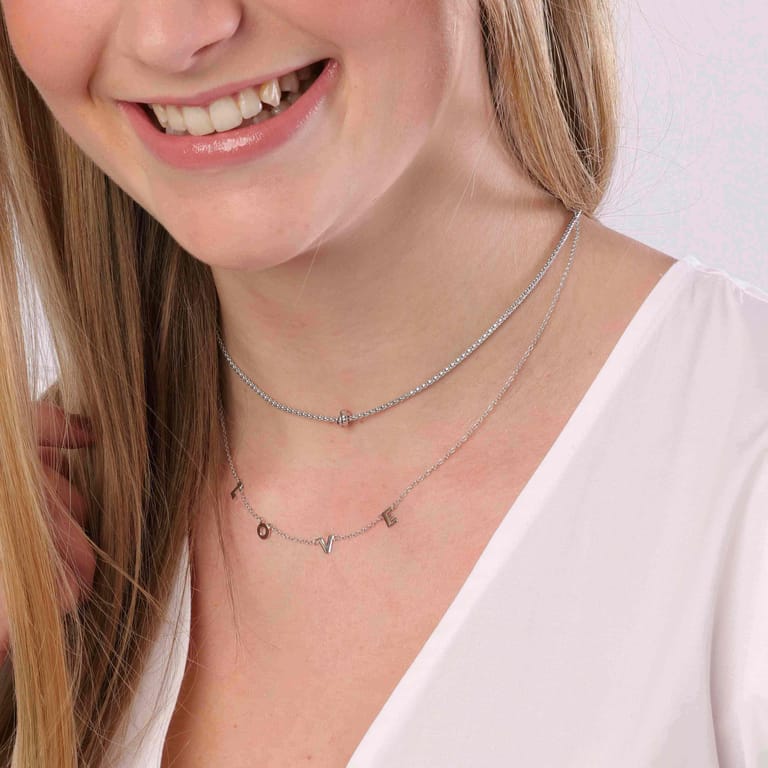 Zilveren ketting LOVE