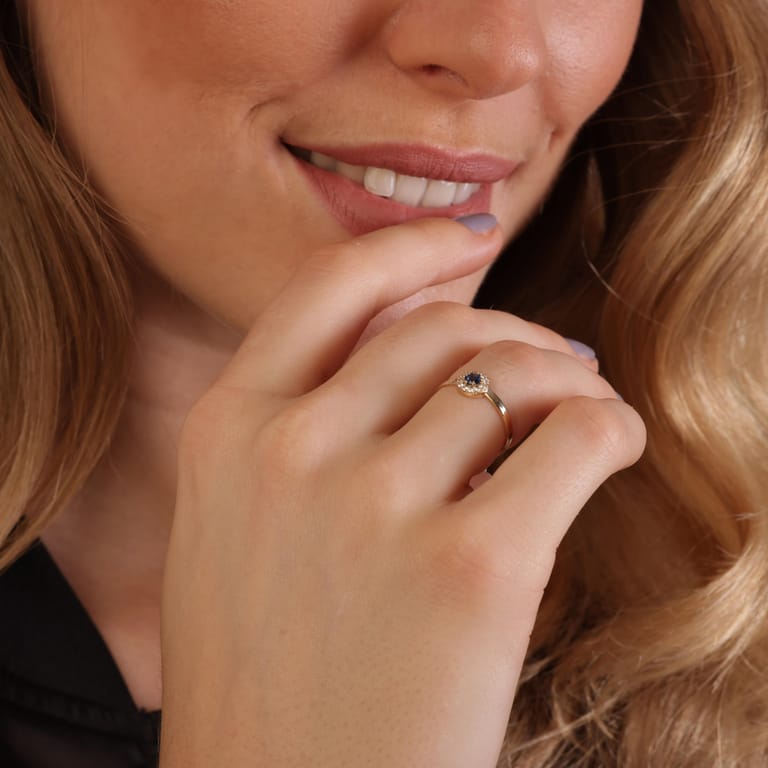 9 karaat ring met wit&blauwe zirkonia