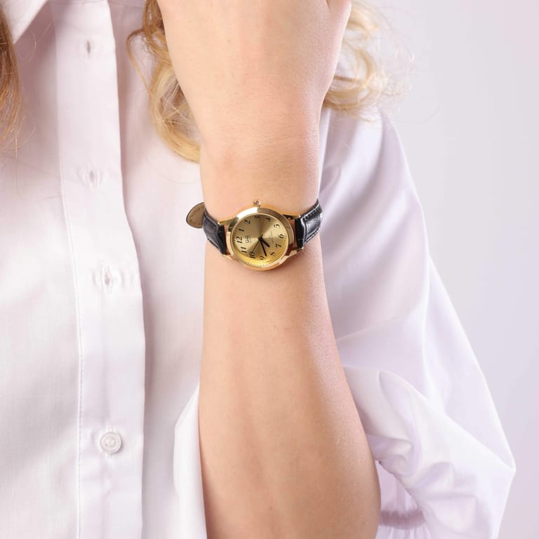 Q & Q Dames Horloge Zwart C153J103Y