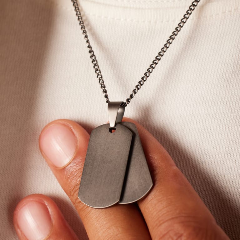 Gerecycled stalen herenketting met dubbele plaathanger